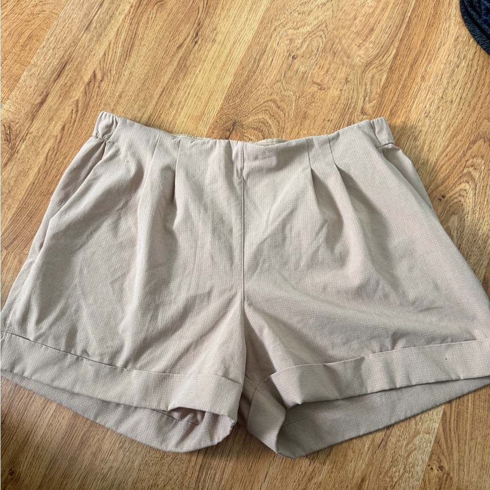 Lululemon practical play shorts size 8